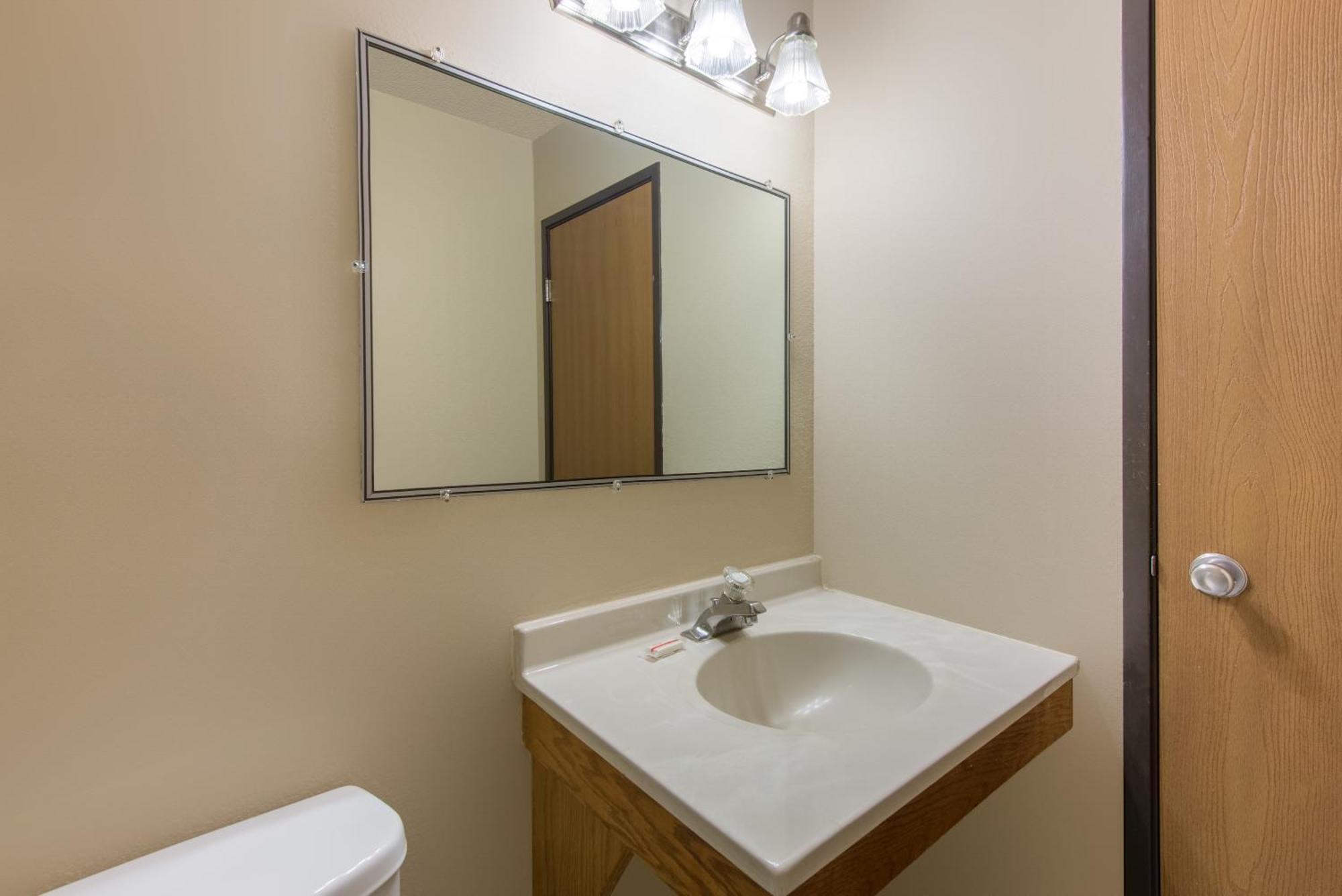 Super 8 By Wyndham Youngstown/Austintown Стая снимка